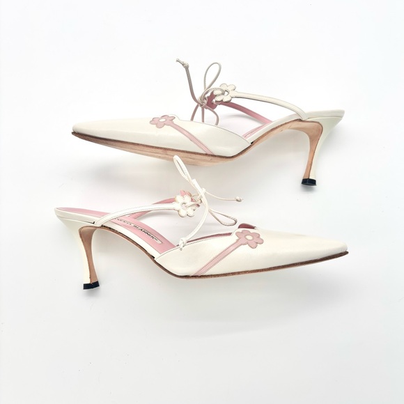Vintage Manolo Blahnik Flower Bow Lace Up Pointed Toe Mule 37.5 - Picture 5 of 10